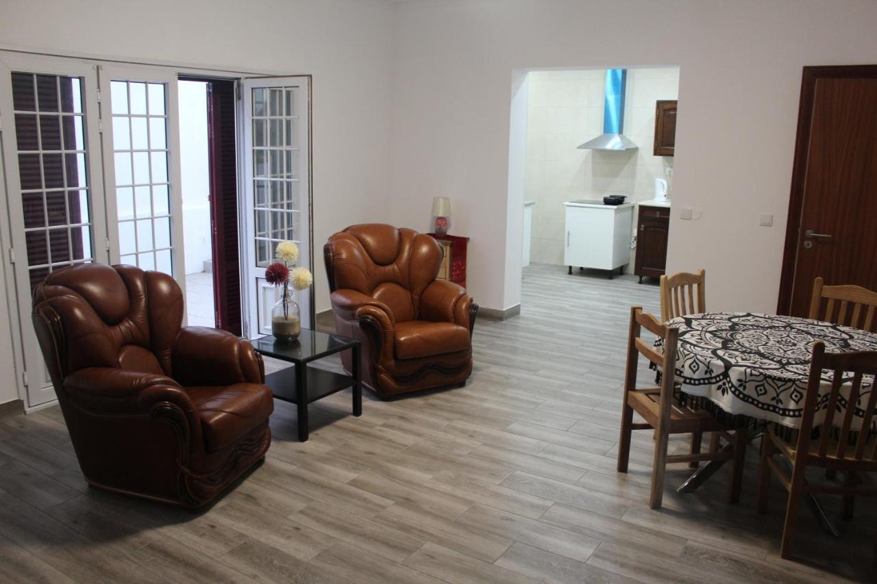 Vitorino De Nemesio Guesthouse Ponta Delgada Kültér fotó