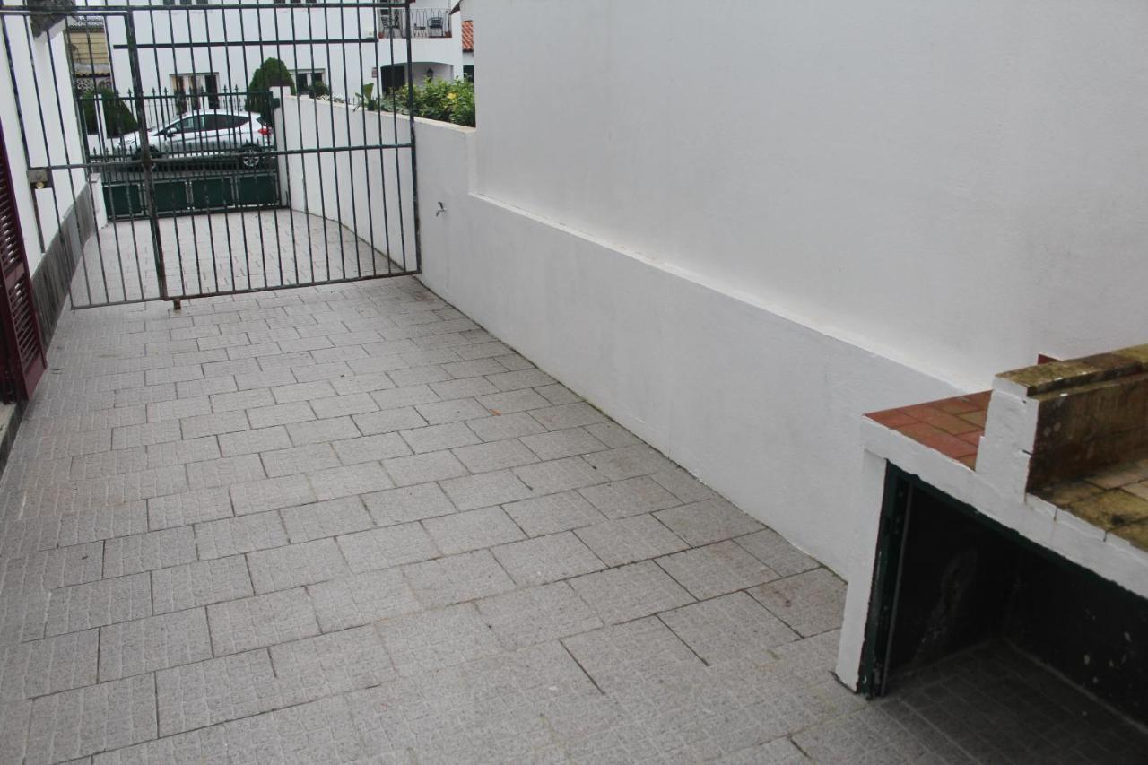 Vitorino De Nemesio Guesthouse Ponta Delgada Kültér fotó